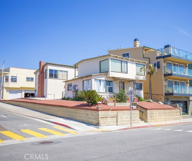 2464 Hermosa Avenue, Hermosa Beach, California 90254, 4 Bedrooms Bedrooms, ,3 BathroomsBathrooms,Residential,Sold,Hermosa,SB23059473