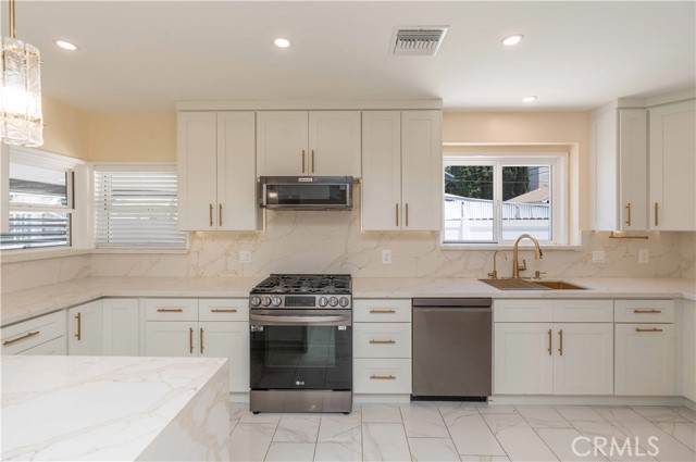 Detail Gallery Image 14 of 44 For 536 Myrtle St, Glendale,  CA 91203 - 2 Beds | 2 Baths