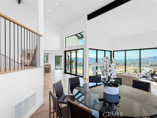 Detail Gallery Image 7 of 61 For 32075 Canterhill Pl, Westlake Village,  CA 91361 - 4 Beds | 5/1 Baths