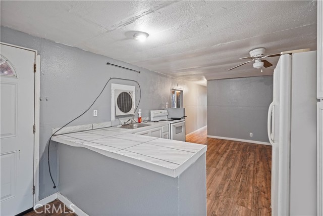 Detail Gallery Image 10 of 26 For 4012 Jeannie, Kelseyville,  CA 95451 - 2 Beds | 1 Baths