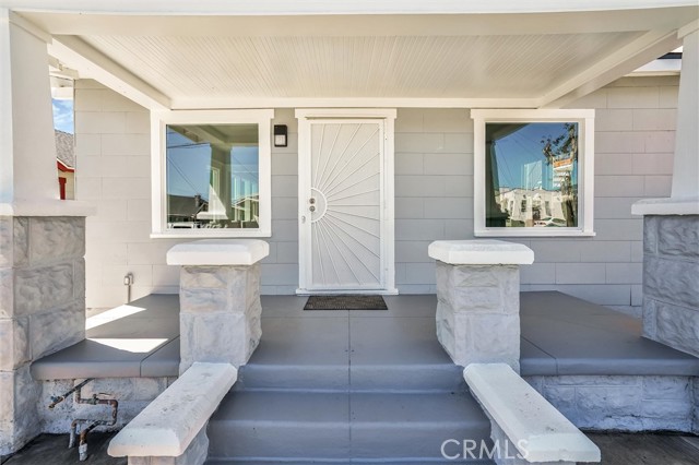 Detail Gallery Image 2 of 44 For 753 W 14th St, San Pedro,  CA 90731 - 5 Beds | 4 Baths