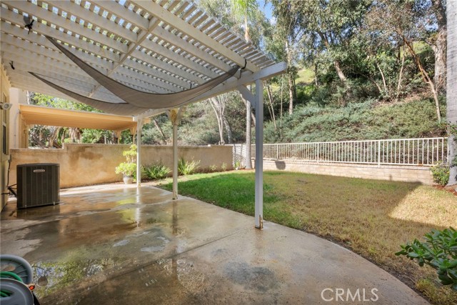 Detail Gallery Image 19 of 37 For 27915 Skycrest Cir, Valencia,  CA 91354 - 2 Beds | 2/1 Baths