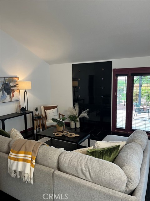 757 Horseshoe Circle, Vista CA: https://media.crmls.org/medias/fb5f4d4a-34f2-4982-9e24-40de9a64fbcf.jpg