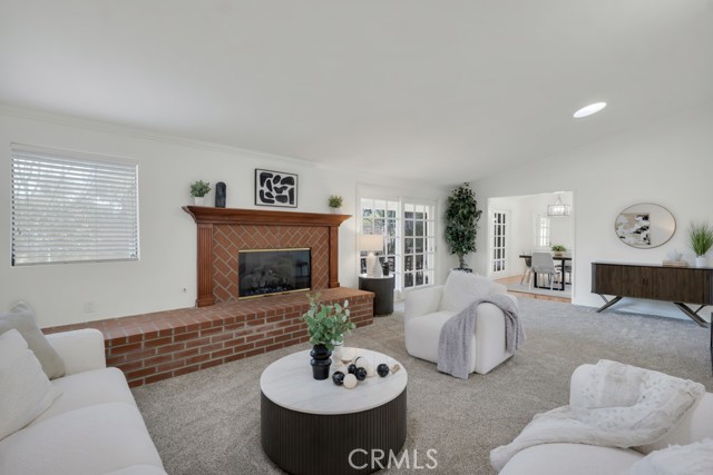 Detail Gallery Image 5 of 22 For 12926 Barto, Granada Hills,  CA 91344 - 3 Beds | 2 Baths