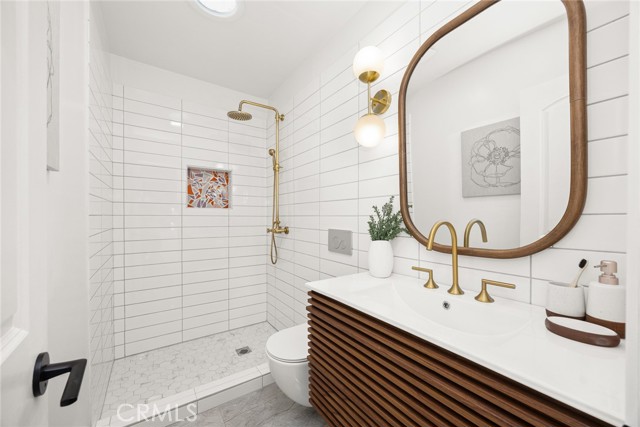 304 W Graves Avenue, Monterey Park CA: https://media.crmls.org/medias/fb5f6b1a-ecd5-4bb8-b46e-d2bb6c761b12.jpg