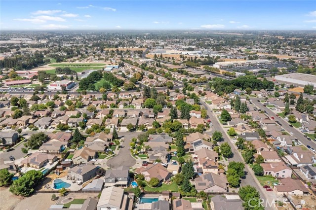 1708 Bandon Court, Oakdale CA: https://media.crmls.org/medias/fb603d87-49fe-4af0-a063-4c1502fc74e7.jpg