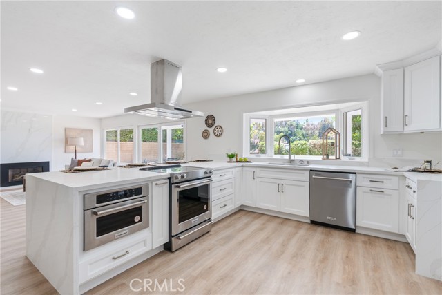 26982 Pueblonuevo Drive, Mission Viejo CA: https://media.crmls.org/medias/fb605025-0263-4775-92a3-bee5ccb85799.jpg