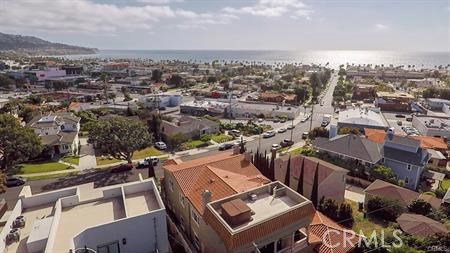 313 Avenue F, Redondo Beach, California 90277, 5 Bedrooms Bedrooms, ,4 BathroomsBathrooms,Residential,Sold,Avenue F,PV17233285