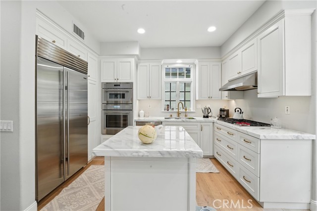 Detail Gallery Image 19 of 54 For 2616 Bungalow Pl, Corona Del Mar,  CA 92625 - 2 Beds | 2/1 Baths
