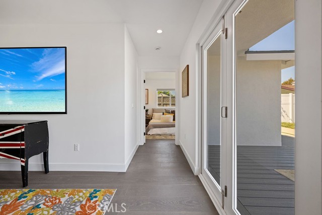 11245 Greenlawn Avenue, Culver City, California 90230, 5 Bedrooms Bedrooms, ,3 BathroomsBathrooms,Residential Lease,For Rent,11245 Greenlawn Avenue,CRSR25156538