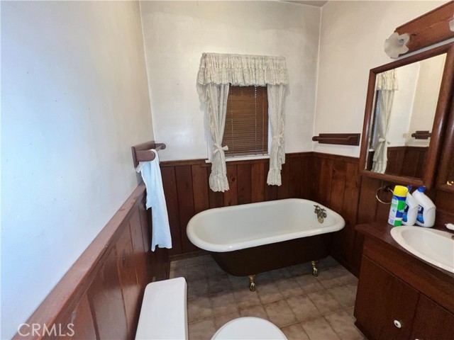 3855 Maine Avenue, Baldwin Park CA: https://media.crmls.org/medias/fb6340bb-7392-4c80-b633-be5476f77fb7.jpg