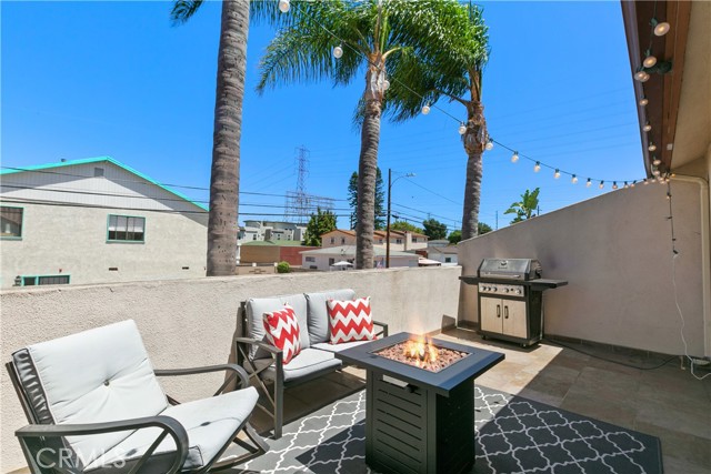 Detail Gallery Image 18 of 28 For 1709 Perkins Ln, Redondo Beach,  CA 90278 - 3 Beds | 2/1 Baths