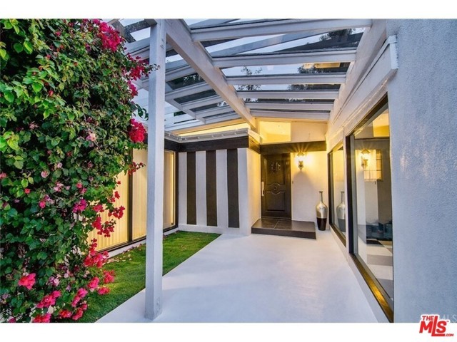 7475 Mulholland Drive, Los Angeles, CA, 90046 7475 Mulholland Drive, Los Angeles, CA, 90046