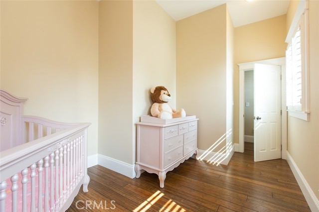 1417 Monterey Avenue, Monrovia CA: https://media.crmls.org/medias/fb63d927-5113-4bc6-8c6b-863f0a778eb5.jpg