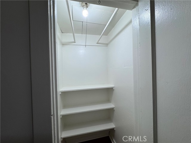 2726 5th Street, Riverside CA: https://media.crmls.org/medias/fb64b063-8384-4990-8546-7d0f013d759e.jpg