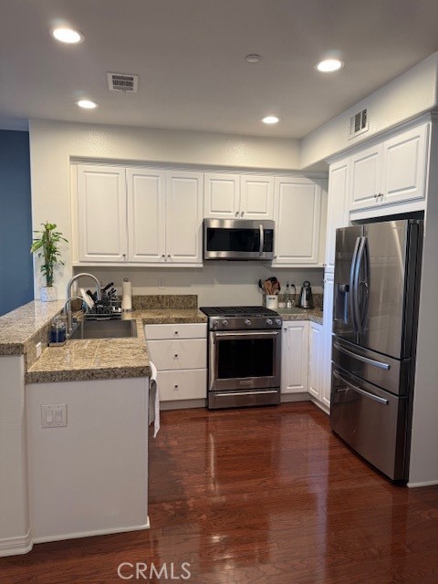 Detail Gallery Image 6 of 19 For 308 W Linden St, Orange,  CA 92865 - 2 Beds | 2/1 Baths