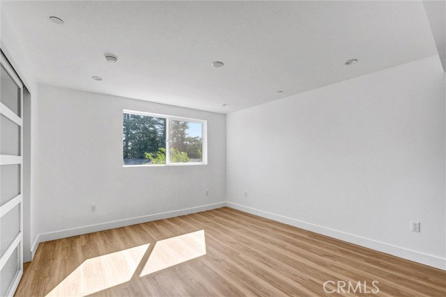 7320 Newcastle, Reseda CA: https://media.crmls.org/medias/fb667918-0c24-41d8-ac9a-52e0d3cf68b5.jpg