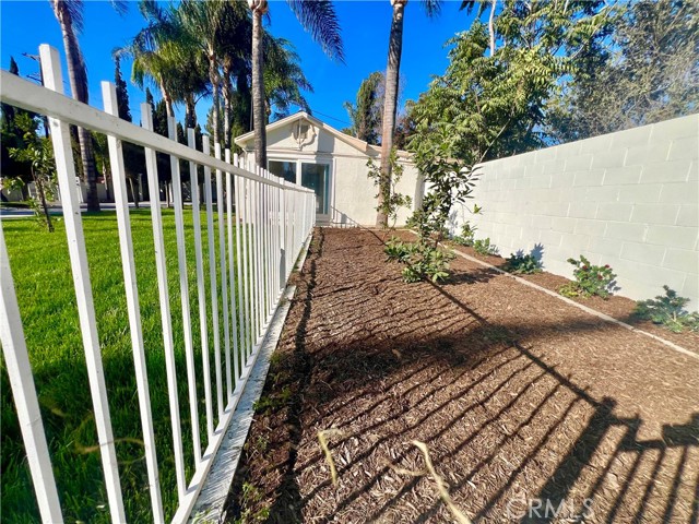 Detail Gallery Image 6 of 44 For 6576 Lorena Ave, Jurupa Valley,  CA 91752 - 5 Beds | 3/1 Baths