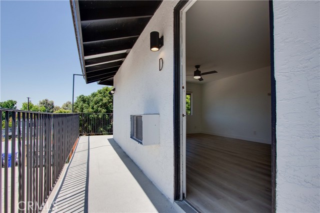 Detail Gallery Image 5 of 23 For 226 N Citrus Ave #D,  Vista,  CA 92084 - 2 Beds | 1 Baths