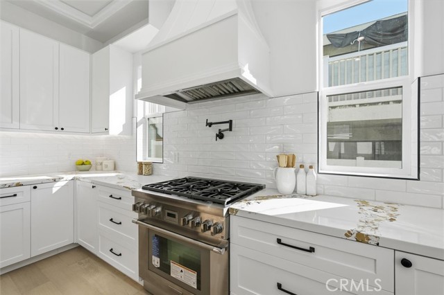 Detail Gallery Image 13 of 45 For 617 N Irena Ave #B,  Redondo Beach,  CA 90277 - 4 Beds | 3/1 Baths