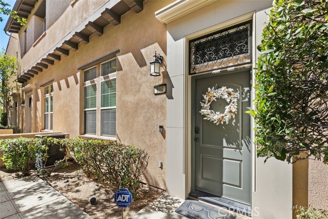 Detail Gallery Image 1 of 42 For 4428 Owens St #104,  Corona,  CA 92883 - 3 Beds | 2/1 Baths