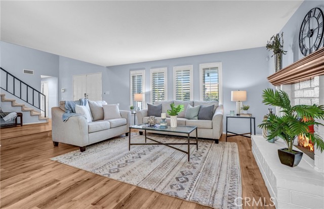 Detail Gallery Image 4 of 39 For 338 Purdy, Placentia,  CA 92870 - 4 Beds | 4 Baths