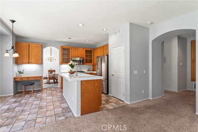 3064 Drake Street, Corona CA: https://media.crmls.org/medias/fb69949e-75a1-4ddd-9bec-5040175818b4.jpg