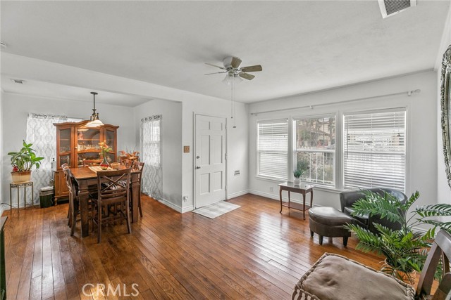 922 Glenoaks Boulevard photo 4