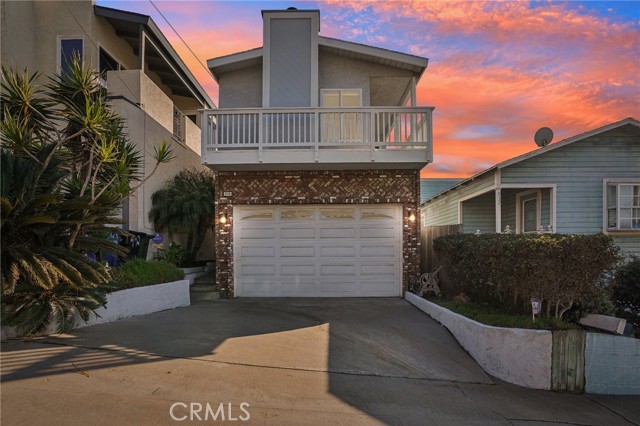 938 3rd Street, Hermosa Beach, California 90254, 3 Bedrooms Bedrooms, ,2 BathroomsBathrooms,Residential,For Sale,3rd,SB25018093