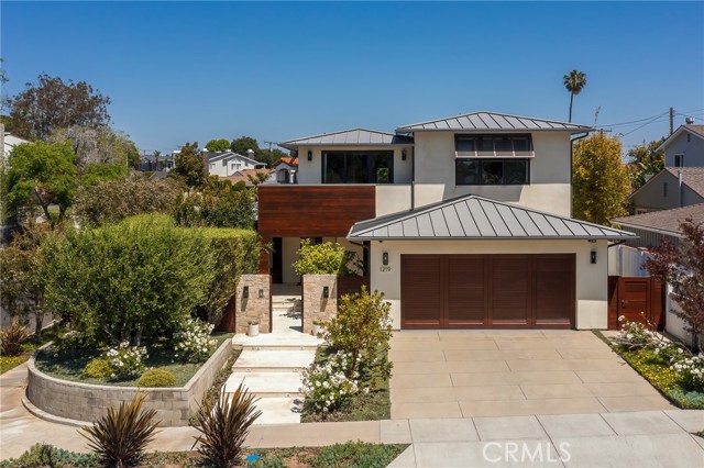 1219 17th Street, Manhattan Beach, California 90266, 5 Bedrooms Bedrooms, ,4 BathroomsBathrooms,Residential,Sold,17th Street,SB22078637