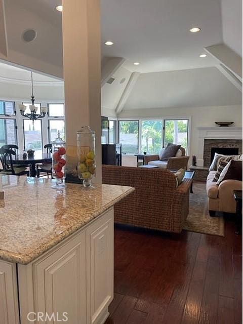 Detail Gallery Image 15 of 29 For 504 Avocado Ave, Corona Del Mar,  CA 92625 - 3 Beds | 3 Baths