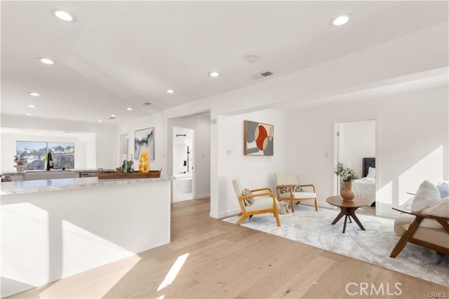 Detail Gallery Image 4 of 15 For 503 Oleander, Los Angeles,  CA 90042 - 4 Beds | 2 Baths