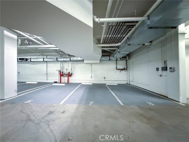 443 N Palm Drive, Beverly Hills CA: https://media.crmls.org/medias/fb6ad0b2-d4e1-4430-9e1b-bf287f4f4dff.jpg