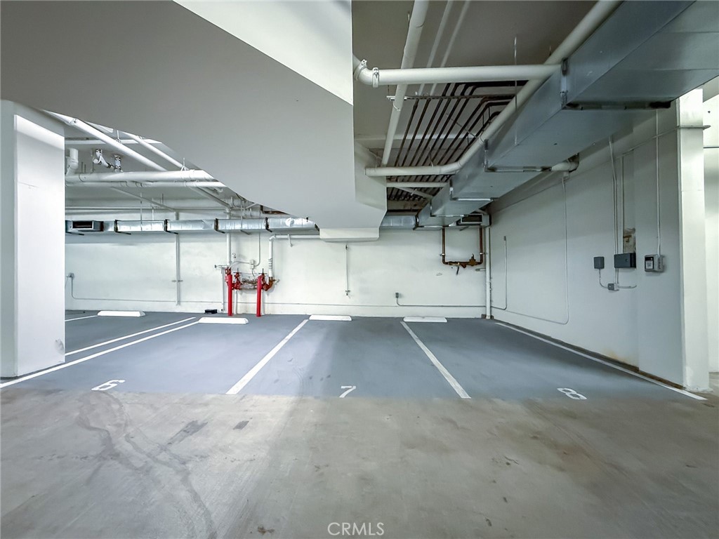 https://media.crmls.org/medias/fb6ad0b2-d4e1-4430-9e1b-bf287f4f4dff.jpg?preset=X-Large