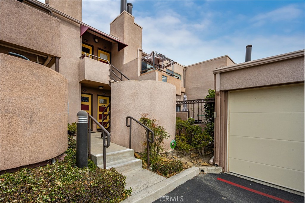 25761 Le Parc #105