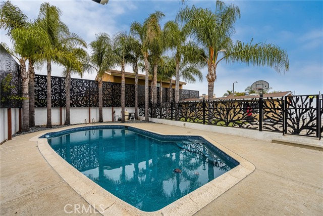 23118 Pennsylvania Avenue, Torrance CA: https://media.crmls.org/medias/fb6bc947-c2a0-4a00-9454-e702182421c4.jpg