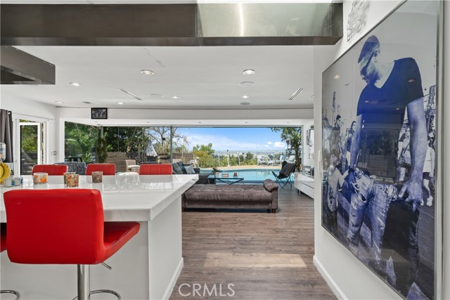 Detail Gallery Image 6 of 43 For 7241 Woodrow Wilson Dr, Los Angeles,  CA 90068 - 2 Beds | 2 Baths