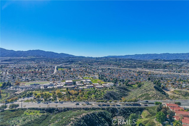 Detail Gallery Image 36 of 48 For 28076 Wildwind Dr, Canyon Country,  CA 91351 - 4 Beds | 3 Baths