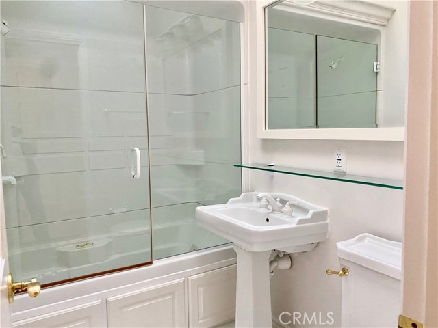 Detail Gallery Image 8 of 14 For 222 Marine, Newport Beach,  CA 92662 - – Beds | – Baths