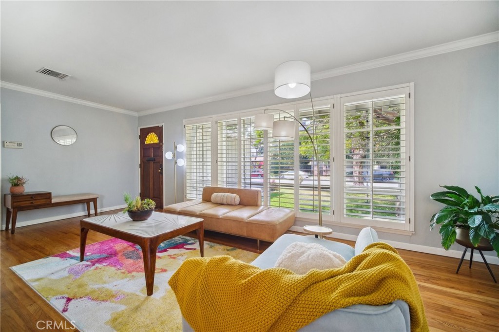 4734 Buffalo AvenueSherman Oaks image #3