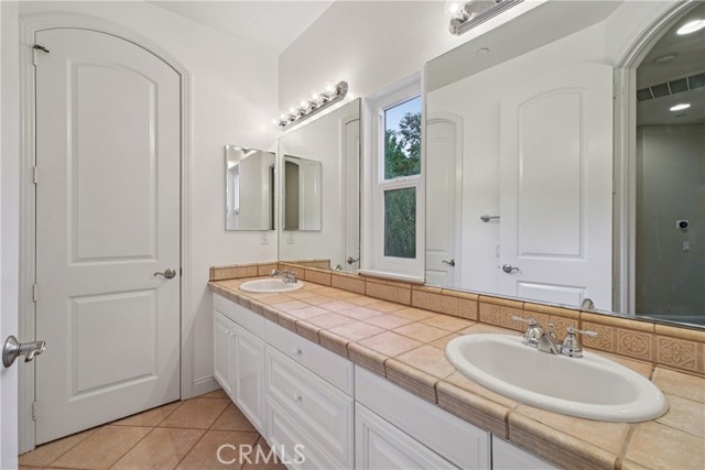 Detail Gallery Image 35 of 48 For 1908 Hazel Nut Ct, Agoura Hills,  CA 91301 - 4 Beds | 4 Baths