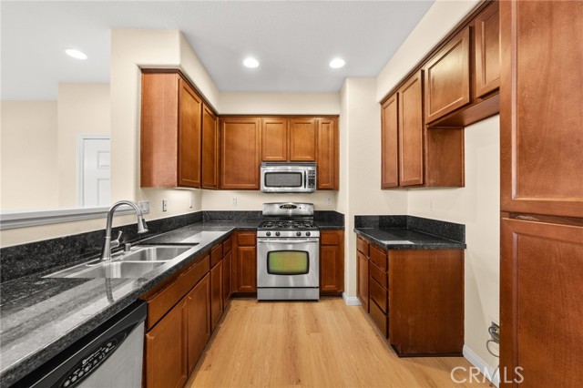Detail Gallery Image 17 of 54 For 41537 Wild Ivy Ave #1,  Murrieta,  CA 92562 - 3 Beds | 2/1 Baths