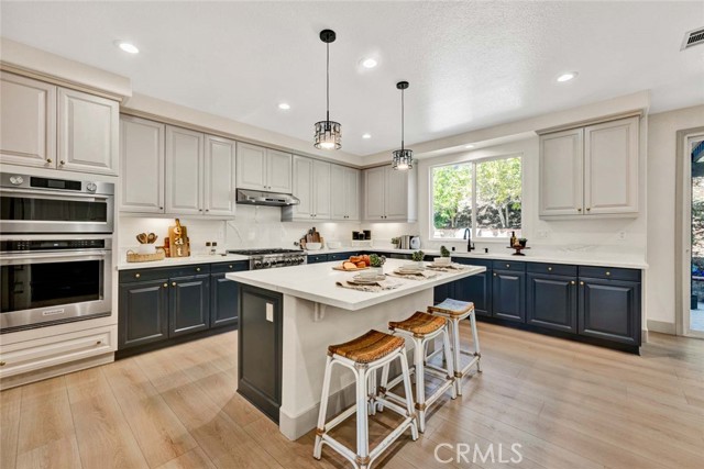 Detail Gallery Image 7 of 28 For 2463 N Eaton Ct, Orange,  CA 92867 - 5 Beds | 3 Baths