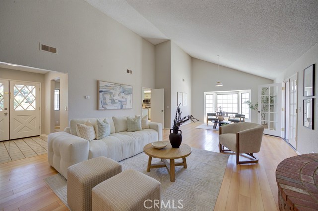 1629 Hillsboro Drive, Santa Maria CA: https://media.crmls.org/medias/fb6e83f5-85ff-4990-8b56-ce1f8052c266.jpg