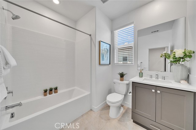 Detail Gallery Image 23 of 29 For 158 Restore, Irvine,  CA 92618 - 4 Beds | 3/1 Baths