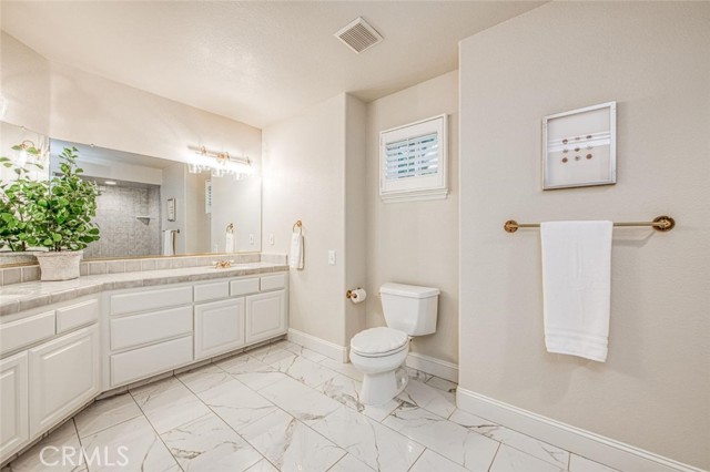 Detail Gallery Image 45 of 50 For 529 E Chesapeake Cir, Fresno,  CA 93730 - 4 Beds | 3/1 Baths