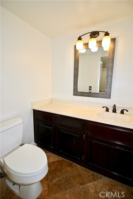 Detail Gallery Image 7 of 18 For 22325 Heritage Pass Pl, Chatsworth,  CA 91311 - 2 Beds | 2/1 Baths