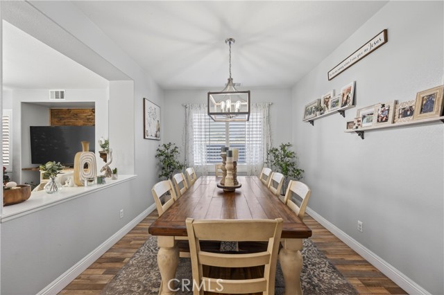 Detail Gallery Image 10 of 49 For 29015 Cantabria Ct, Moreno Valley,  CA 92555 - 4 Beds | 3 Baths