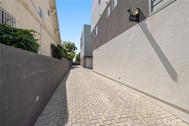 Detail Gallery Image 39 of 53 For 1143 Irolo St, Los Angeles,  CA 90006 - 12 Beds | 14 Baths