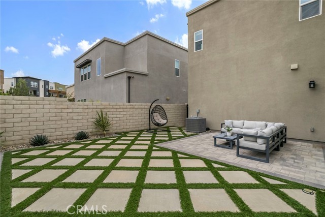 Detail Gallery Image 52 of 74 For 27018 California Ct, Valencia,  CA 91381 - 4 Beds | 4/1 Baths